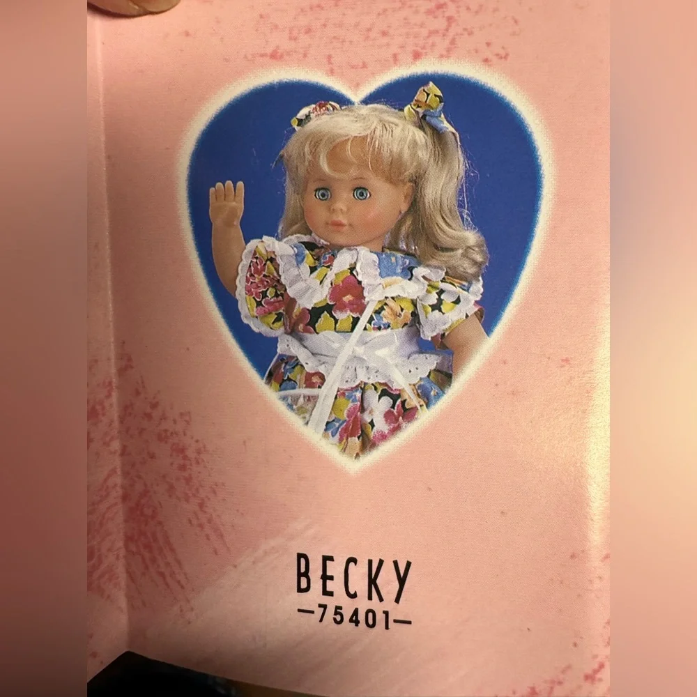 NIB  Unique Lissi Doll 